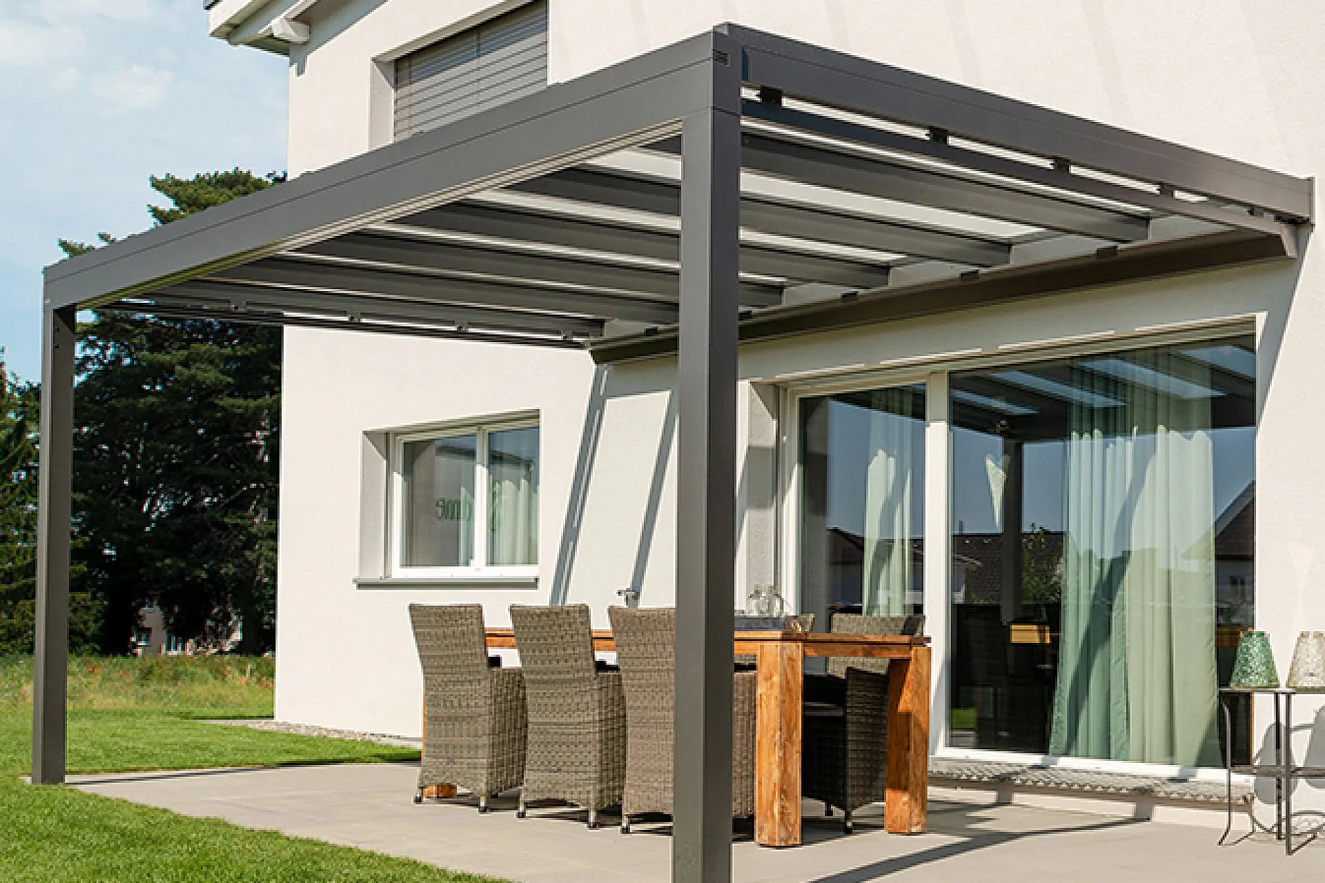 Terrassendach, Allwetterdach mit oder ohne Beschattung, formschönes und filigranes Glasdachsystem, auf das Wesentliche reduziert, Farbe: anthrazit Modell: KLAIBER GP3100-PS2500